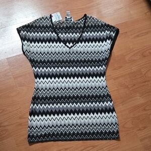 Joseph Ribkoff Black and White Zigzag Top